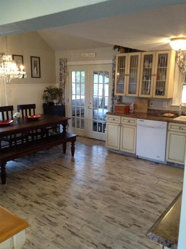 8 Teixeira Ln, East Falmouth, MA 02536 - photo 3