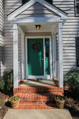 Please come in.....