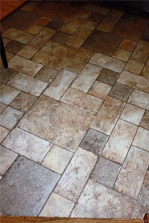 Tile floor in Kitchen