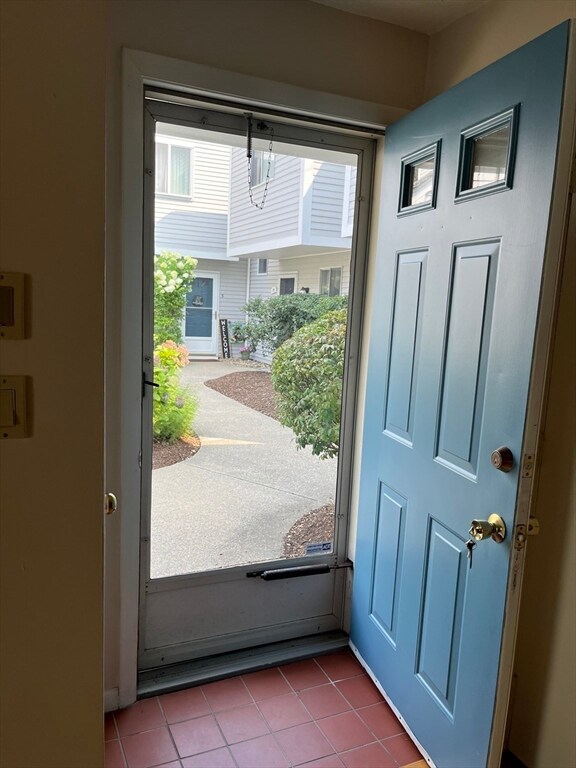 193 Lake St unit 1, East Weymouth, MA 02189 - photo 2