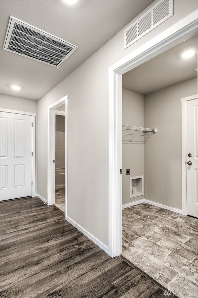 10716 183rd St E unit 471, Puyallup, WA 98374 - photo 3