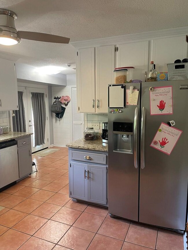 215 Forestside Cir, Americus, GA 31709 - photo 2