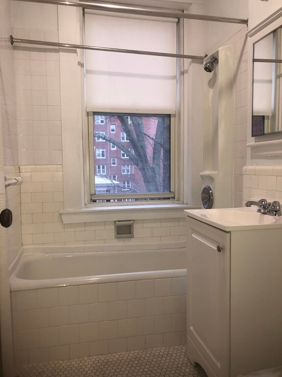 1 Craigie St unit 34, Cambridge, MA 02138 - photo 7