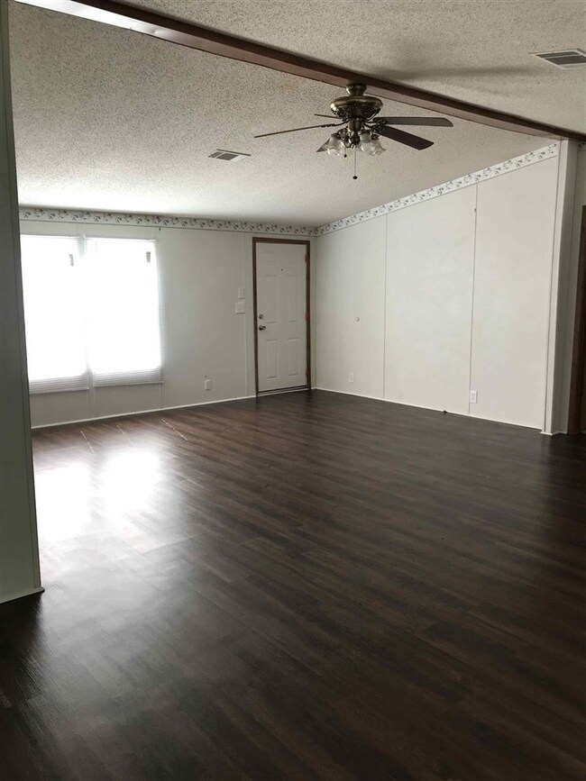 162 Bay Pine Dr, Crawfordville, FL 32327 - photo 5