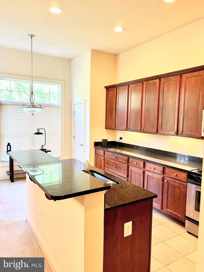 5981 Meadow Brook Dr, Burke, VA 22015 - photo 2