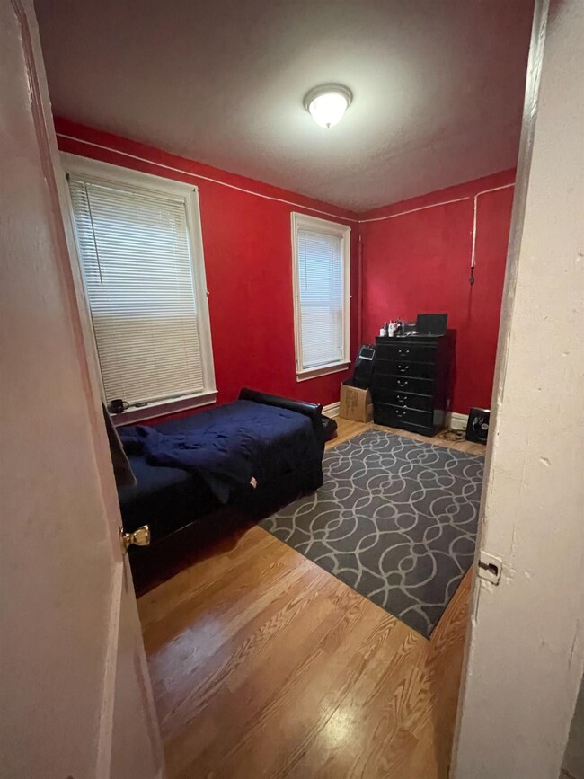 75 Audubon Ave unit 2, Jersey City, NJ 07305 - photo 6