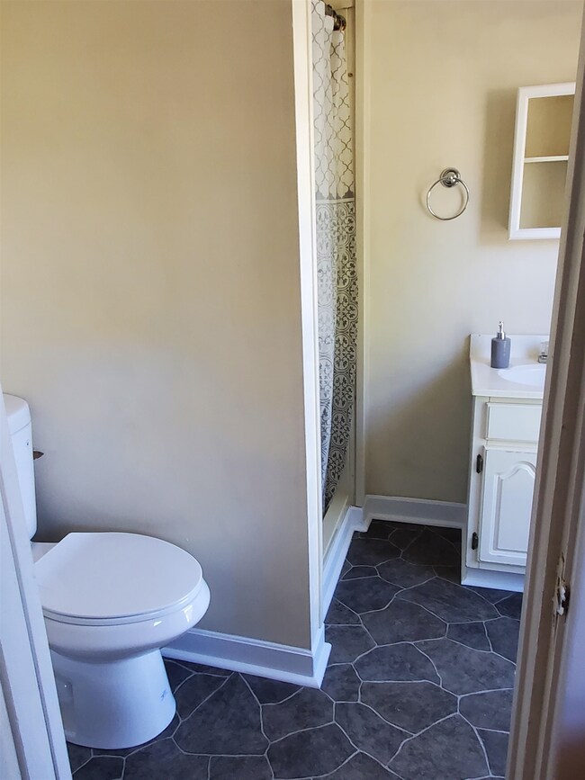 4 Elm St unit 205, Lancaster, NH 03584 - photo 6