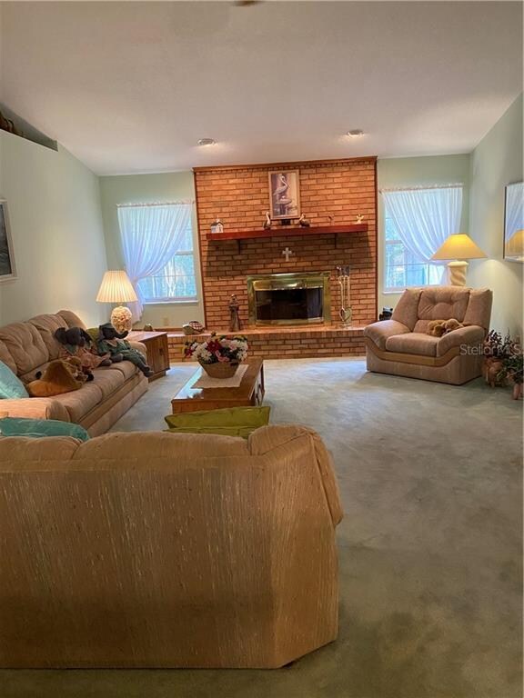 Living Rm with fireplace
