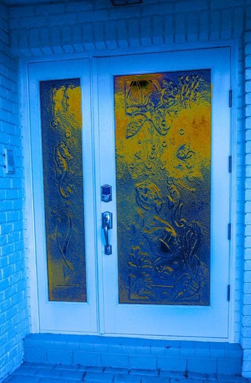 Beautiful high impact front door showing all the u