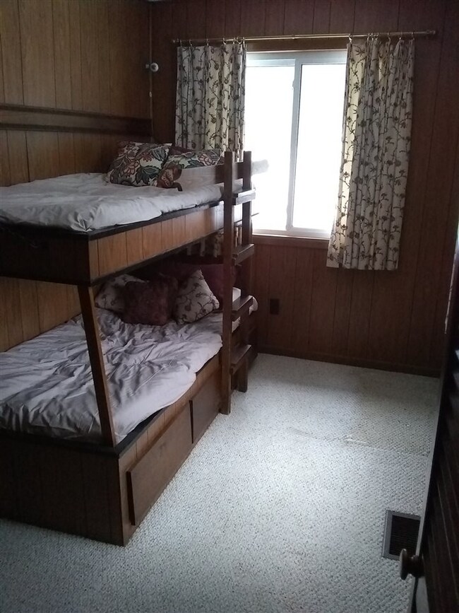 4106 E Hill Rd, Andover, VT 05149 - photo 6