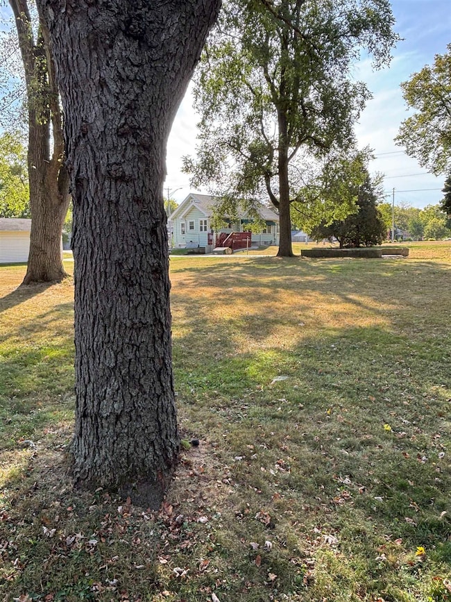 871 E Cranston Rd, Beloit, WI 53511 - photo 2