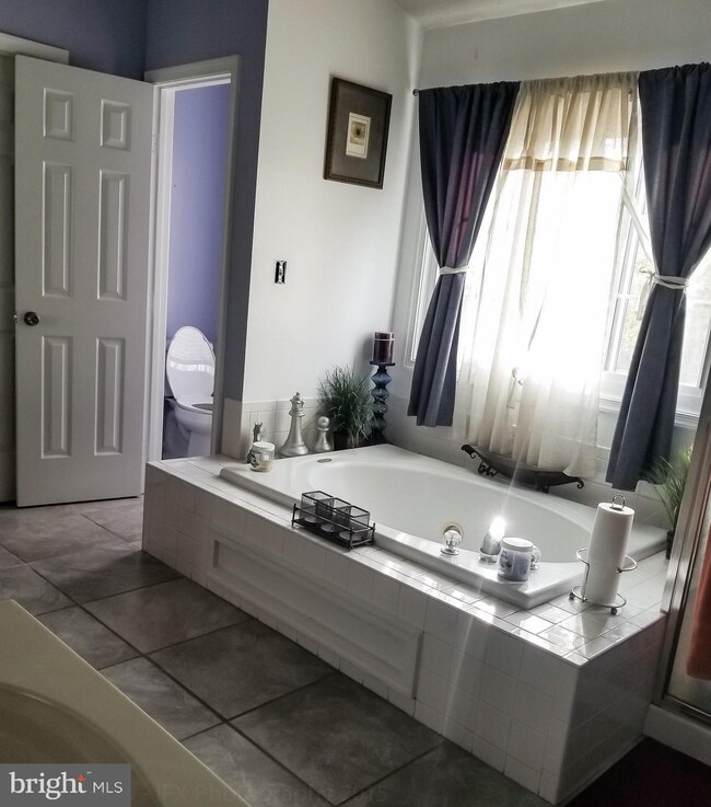 8116 Fe Carter Rd, Laurel, MD 20724 - photo 5