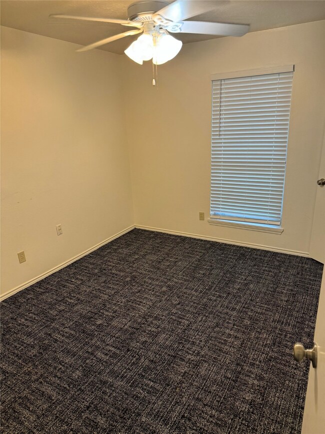 19696 Hastings Rd, Alvin, TX 77511 - photo 7