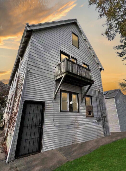 2716 N 23rd St unit 2718, Milwaukee, WI 53206 - photo 2