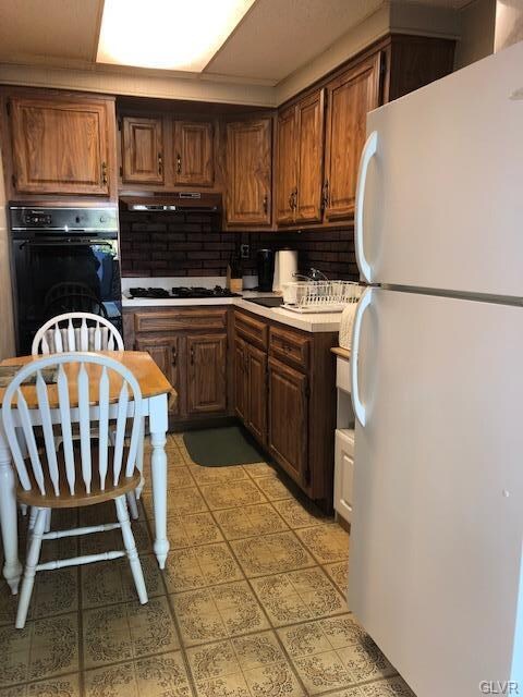 2023 Baker Dr, Allentown, PA 18103 - photo 6