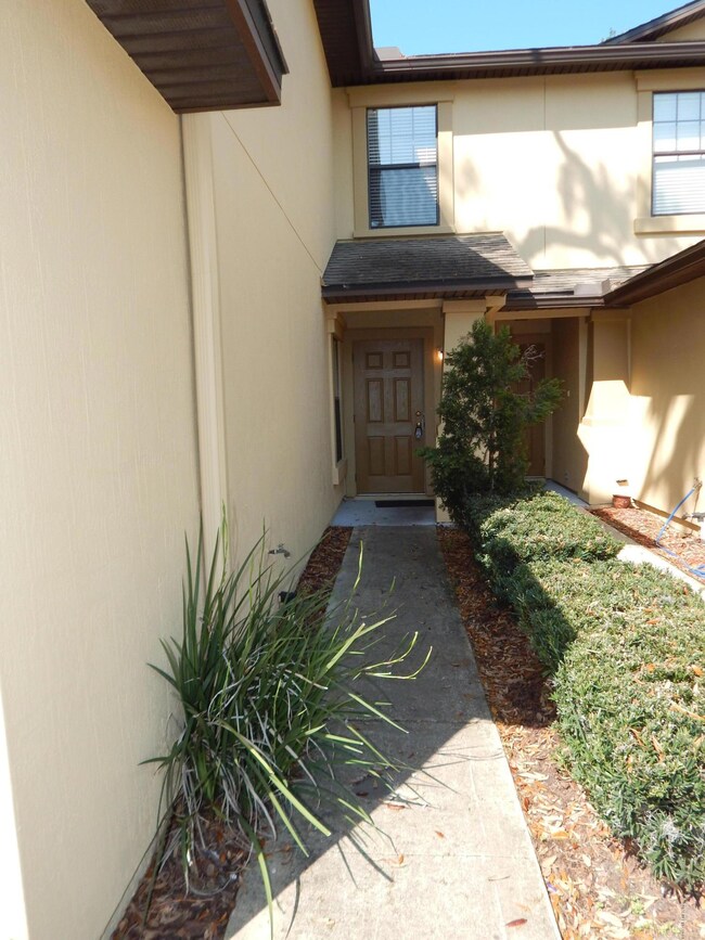 10612 Academy Park Dr, Jacksonville, FL 32218 - photo 2