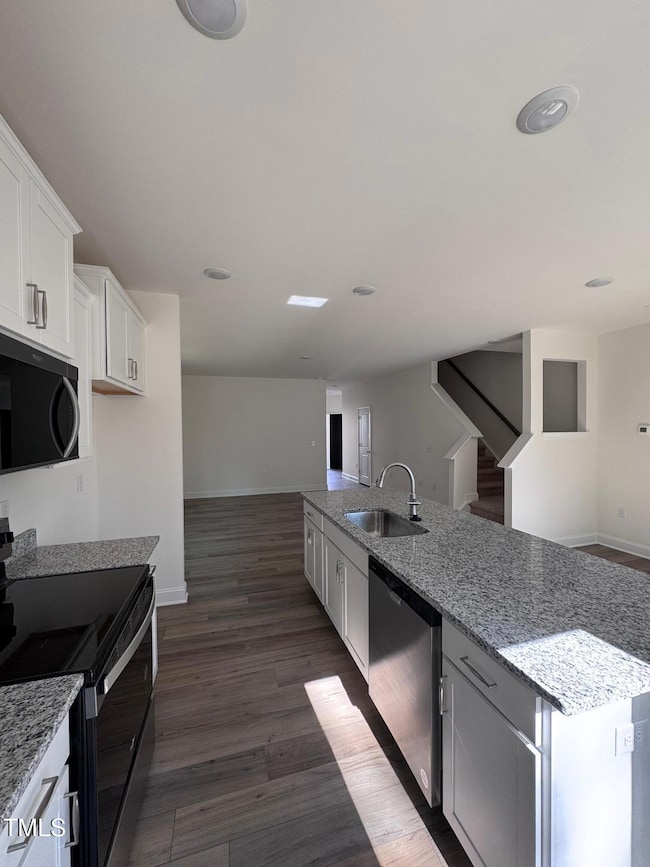 6332 Lady Eliza Ln, Raleigh, NC 27610 - photo 3