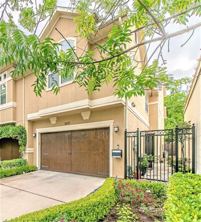 2427 Brun St, Houston, TX 77019 - photo 2