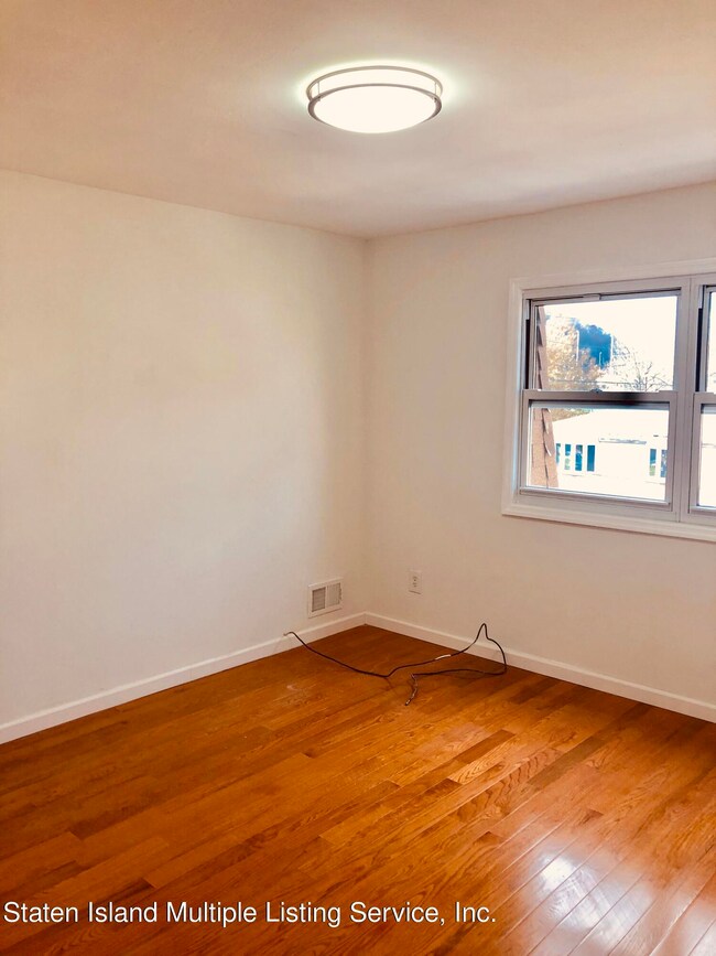 BEDROOM-1