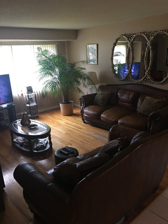 62 Frederic St, Springfield, MA 01119 - photo 2