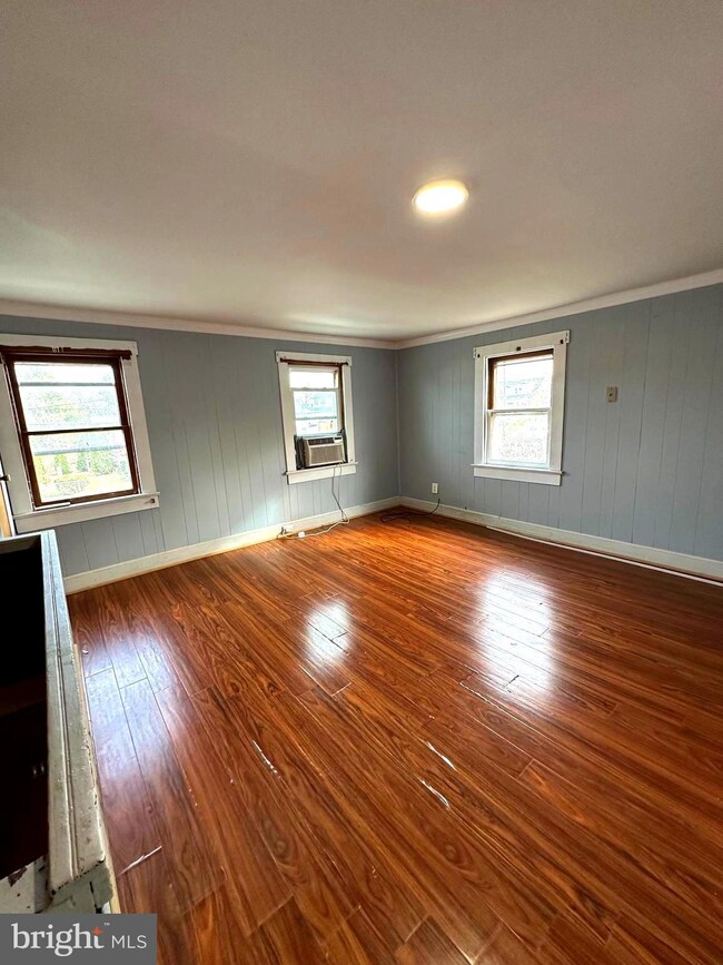 300 S George St, Ranson, WV 25438 - photo 7