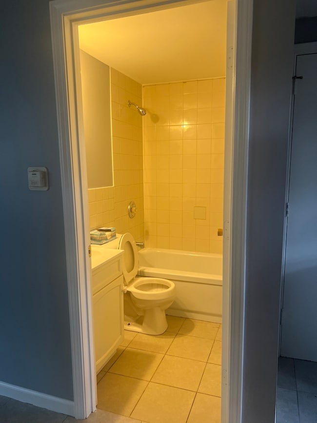 2622 Hanson St unit 1, Rockford, IL 61109 - photo 7