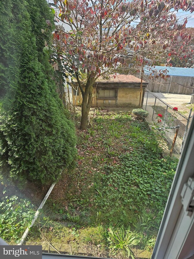 606 N 12th St, Reading, PA 19604 - photo 4