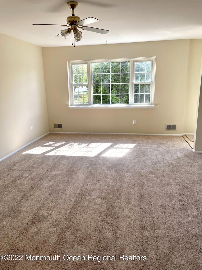 552 Constable Place, Toms River, NJ 08753 - photo 7