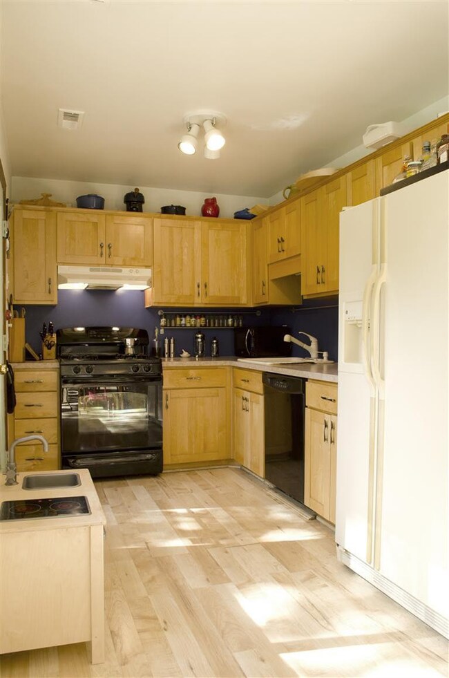 1706 Traver Rd, Ann Arbor, MI 48105 - photo 6