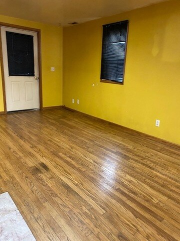 201 N Vine St, Camargo, IL 61919 - photo 4