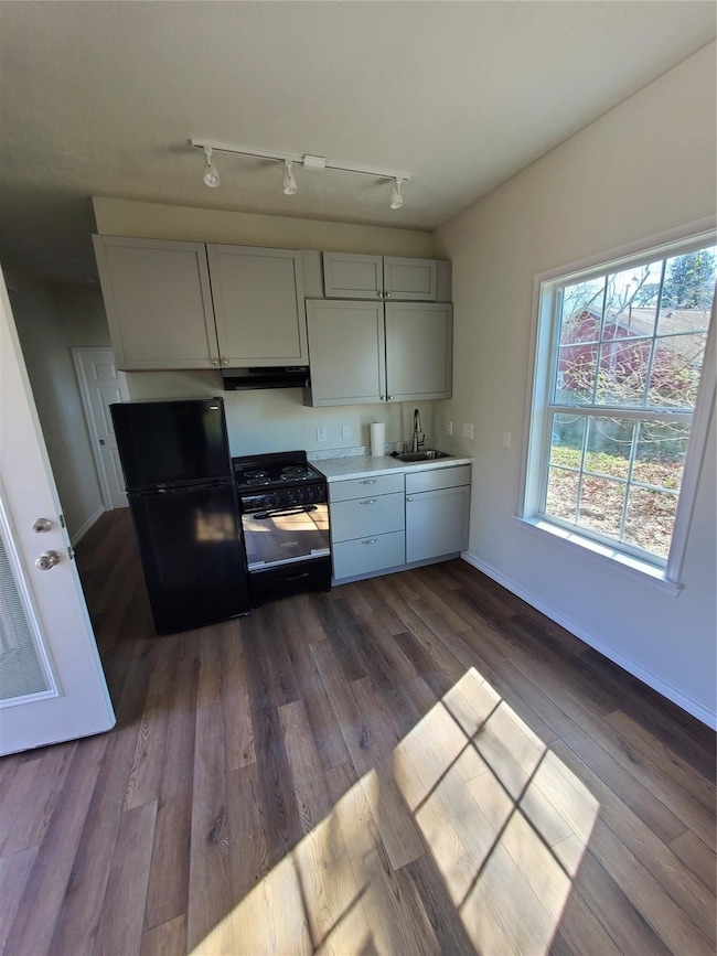 9325 Grady St, Houston, TX 77016 - photo 3