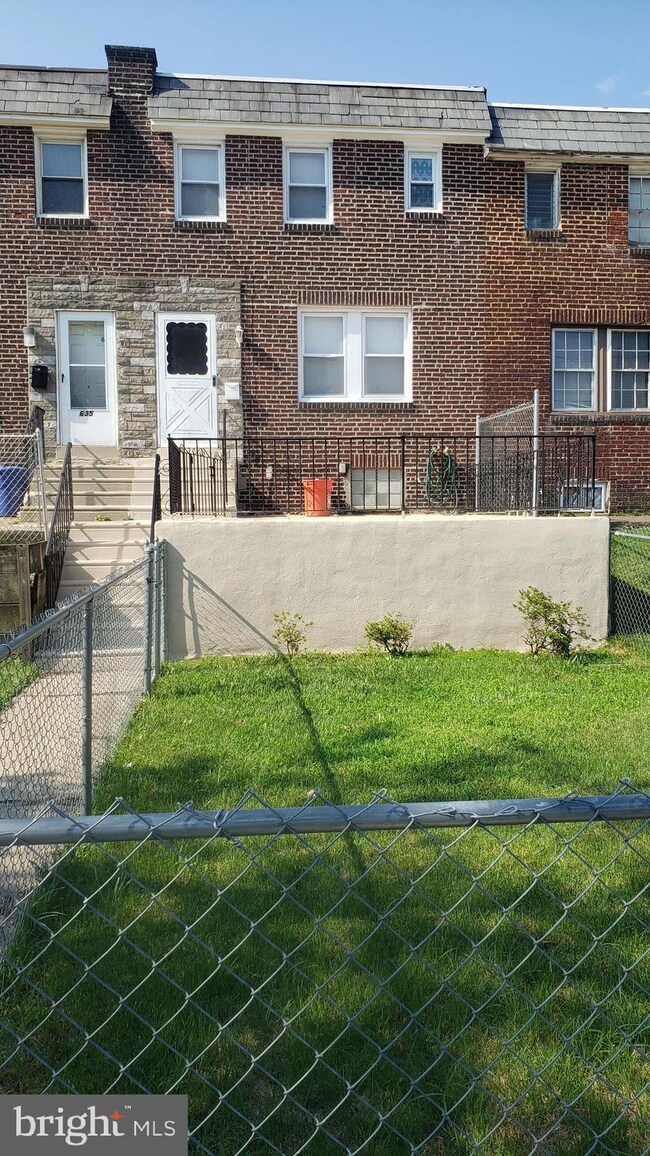 633 Randolph St, Camden, NJ 08105 - photo 2