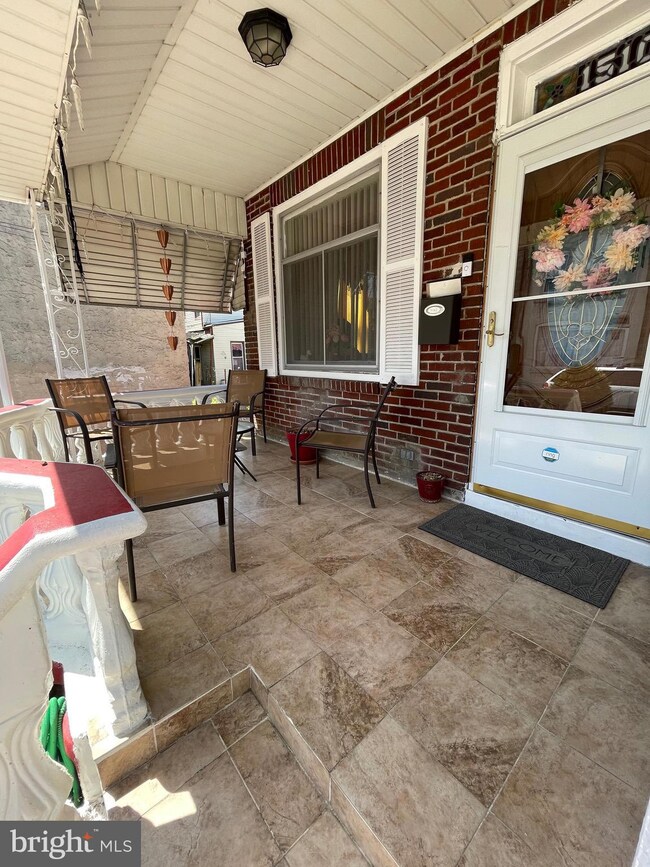 1510 Moss St, Reading, PA 19604 - photo 2