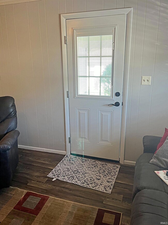 205 W Flora St, Washington, IN 47501 - photo 3