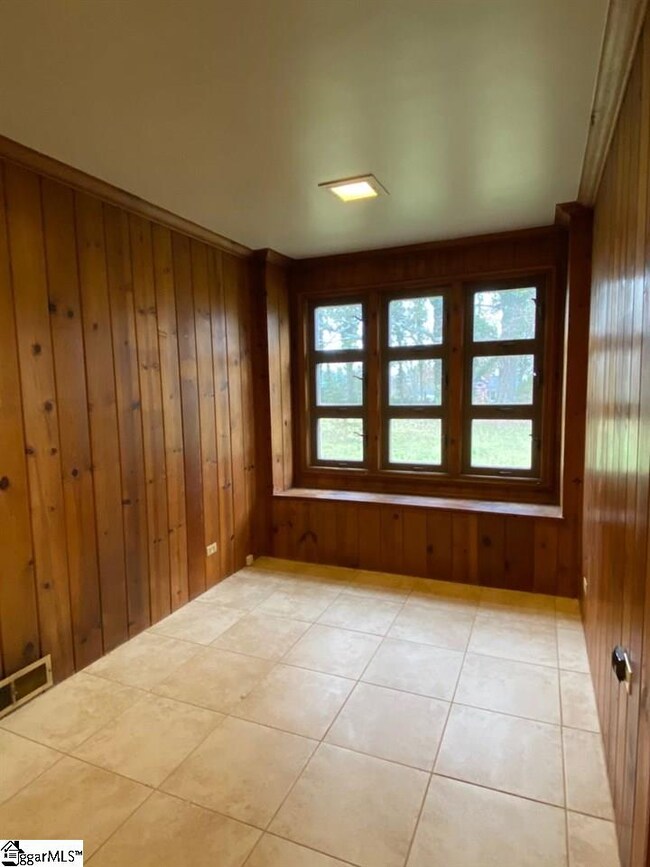 719 Pelham Rd, Greenville, SC 29615 - photo 4