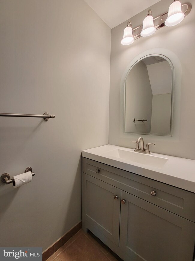 3504 Elizabeth's Ct, North Wales, PA 19454 - photo 6