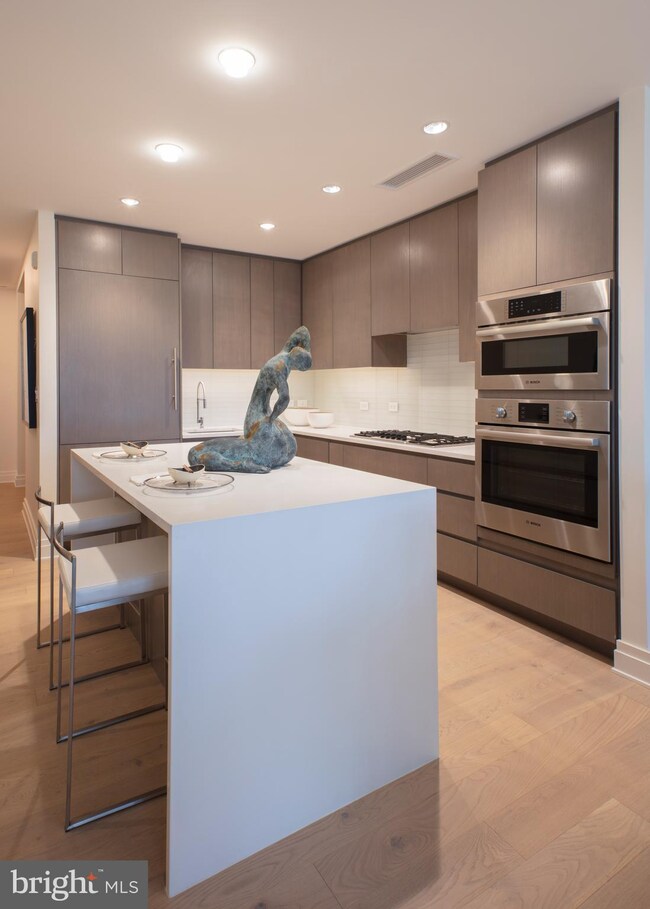 2501 M St NW unit 201, Washington, DC 20037 - photo 2