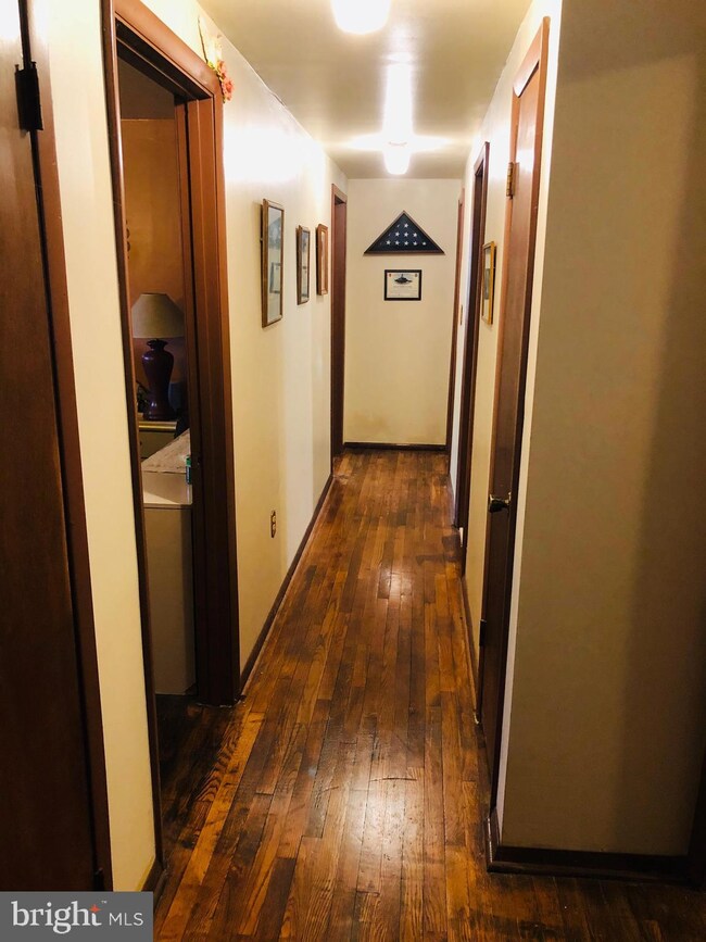 2605 Warren Rd, Reading, PA 19604 - photo 5