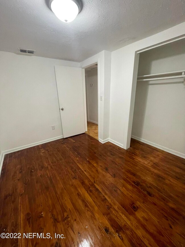 1486 Hamilton St, Jacksonville, FL 32205 - photo 3