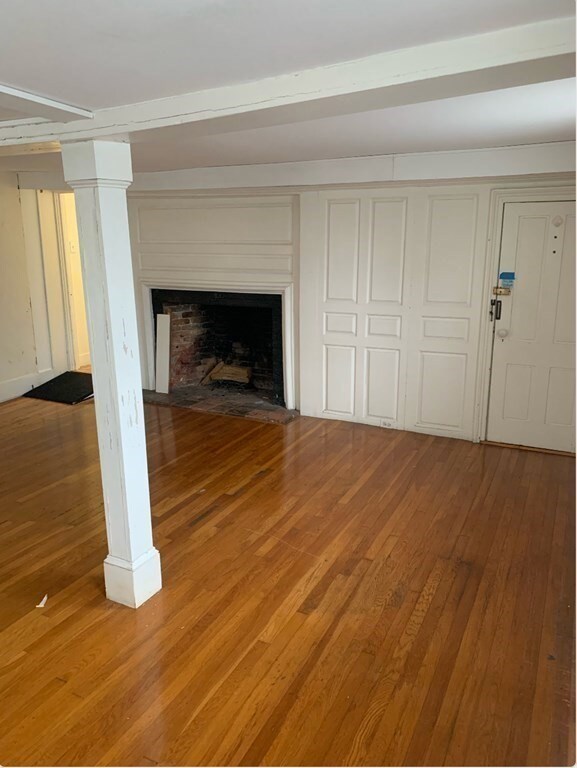 61 Lee St unit 1, Marblehead, MA 01945 - photo 2