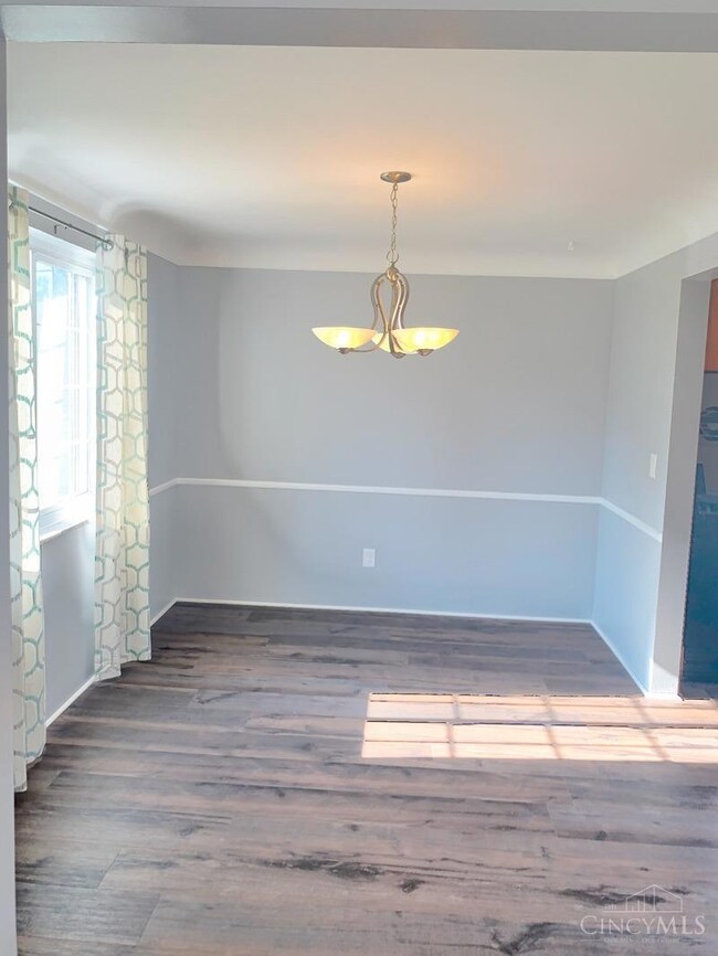 8336 Bobolink Ave, Cincinnati, OH 45231 - photo 6