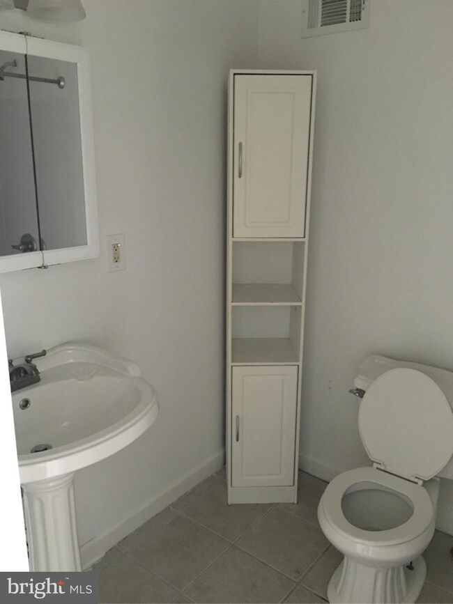 1110 N Carrollton Ave, Baltimore, MD 21217 - photo 7