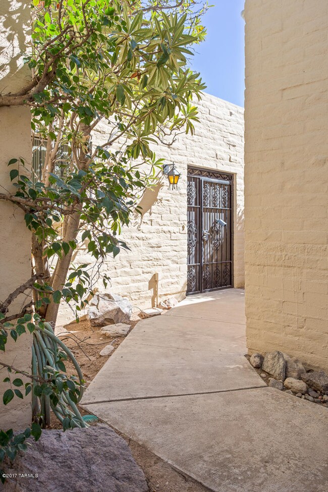 5110 N Camino Del Lazo, Tucson, AZ 85750 - photo 3
