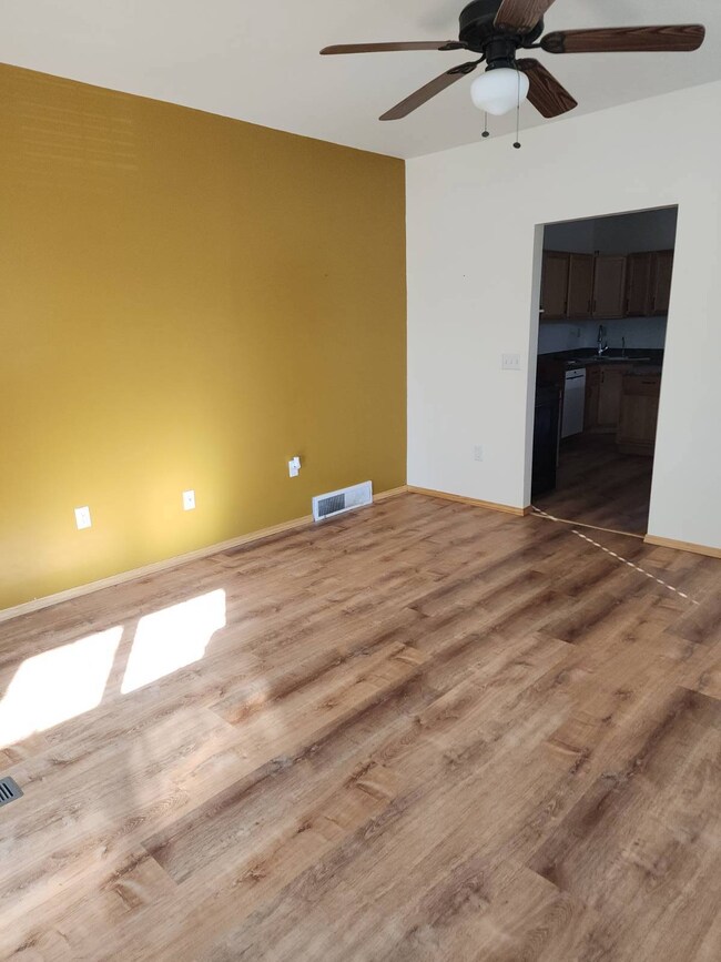 344 12th St, Tell City, IN 47586 - photo 5