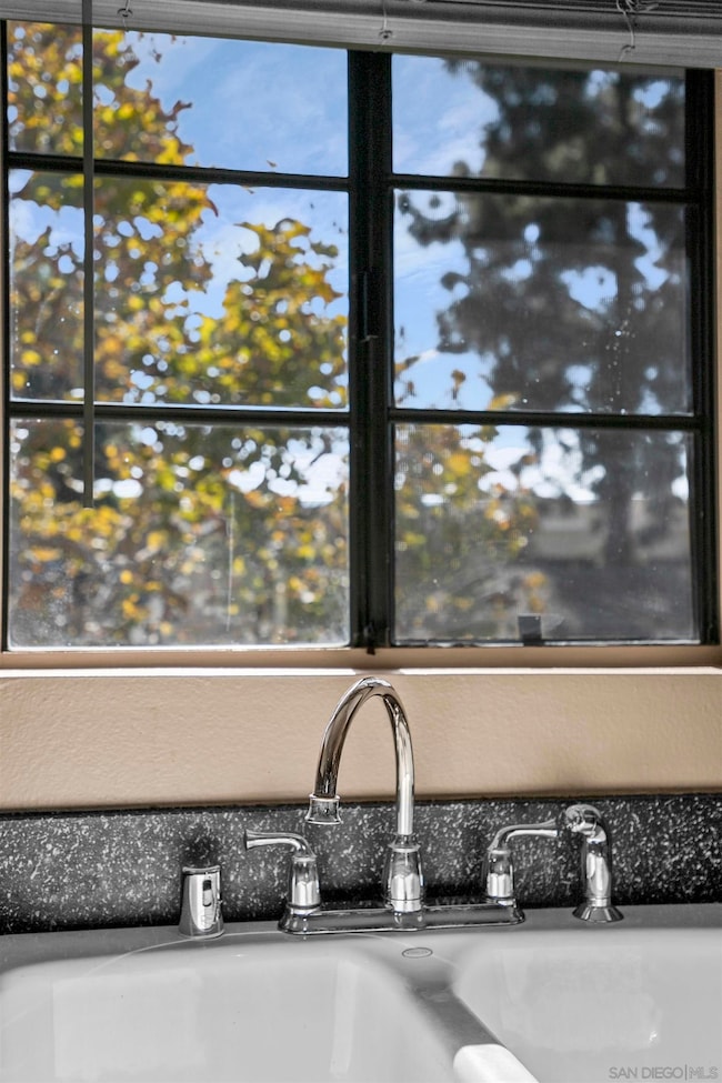 215 Camlau Dr unit D, Chula Vista, CA 91911 - photo 5