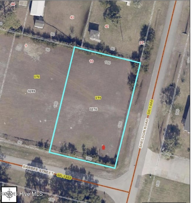 159 Barbee St, Harkers Island, NC 28531 - photo 2