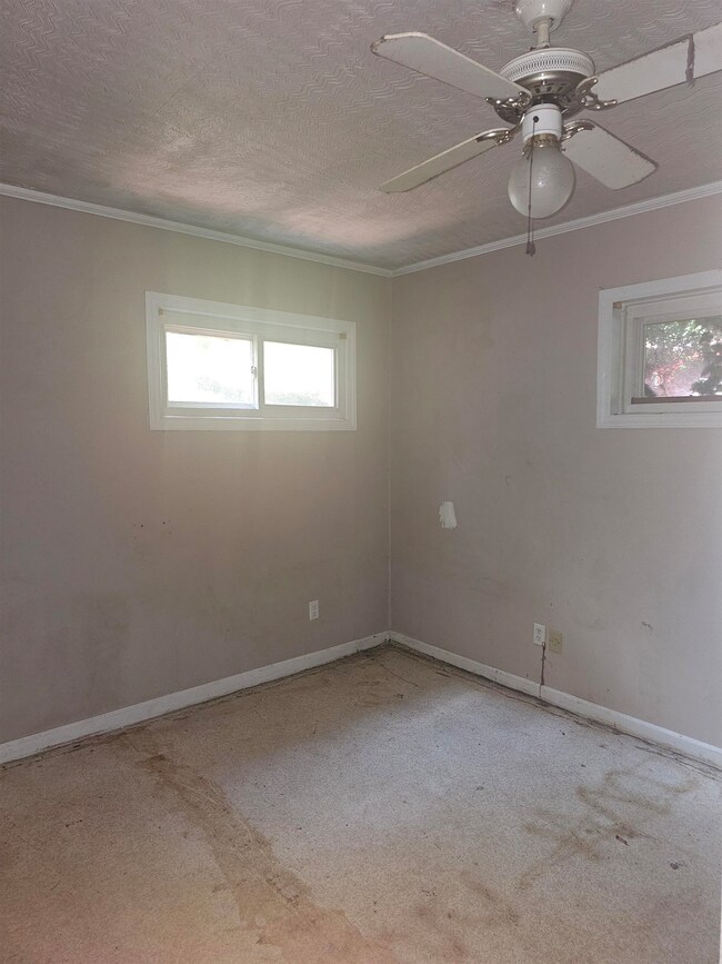 200 Tucker Rd, Spartanburg, SC 29306 - photo 6