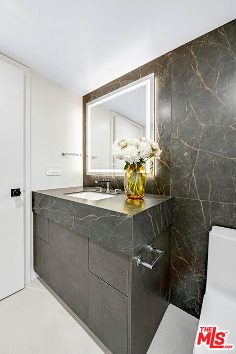 350 N Palm Dr unit 406, Beverly Hills, CA 90210 - photo 7