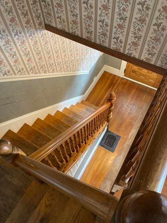 22 Garfield Ave, Medford, MA 02155 - photo 6