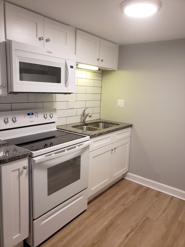 315 Kimbell Ave unit 12, Elmhurst, IL 60126 - photo 6